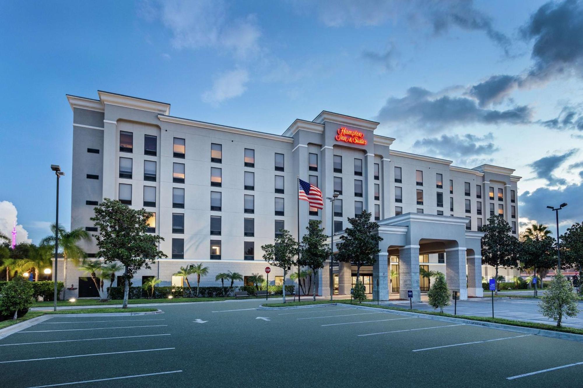 Hampton Inn & Suites Orlando International Drive North Екстер'єр фото