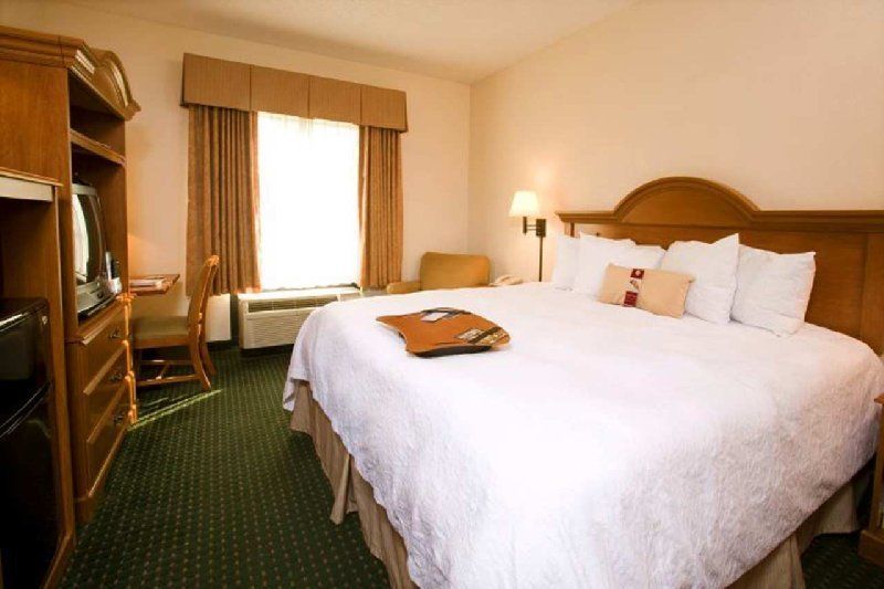 Hampton Inn & Suites Orlando International Drive North Номер фото